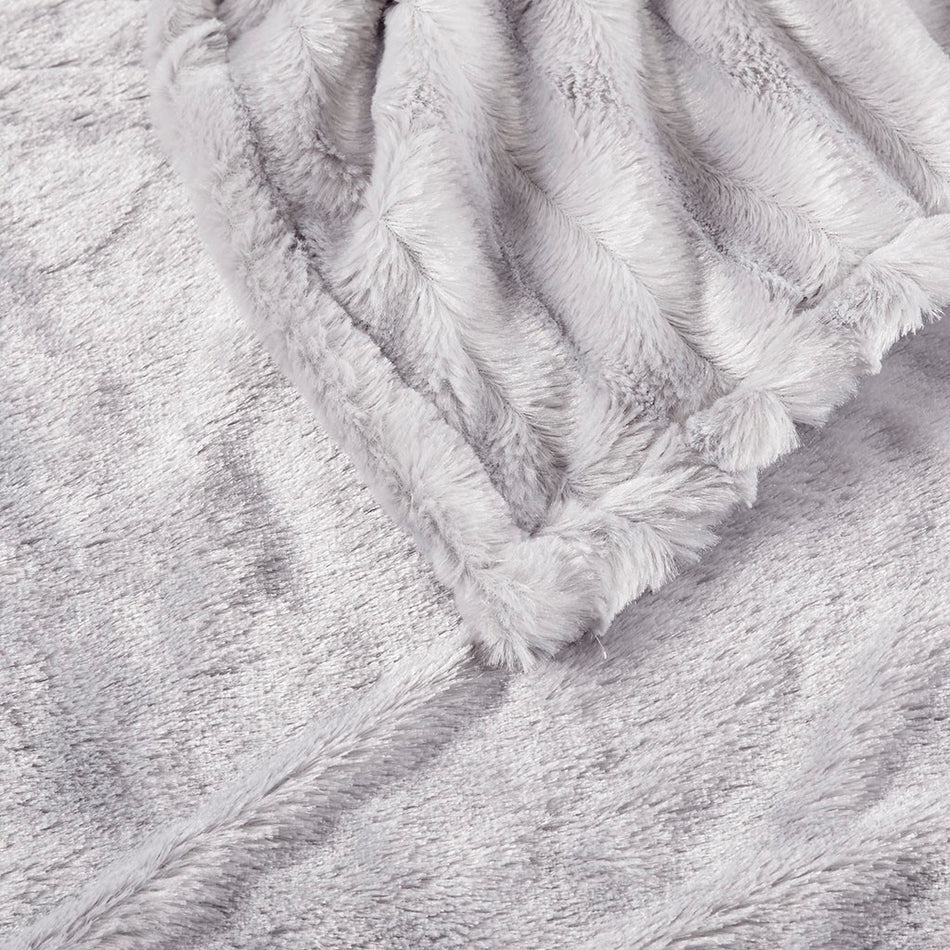 Heated Duke Faux Fur Heated Throw - Grey - 50x70"