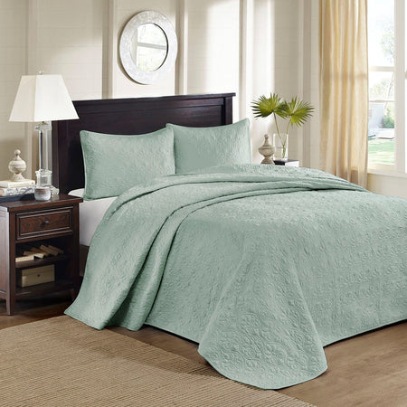 Madison Park Quebec Reversible Bedspread Set - Seafoam - Queen Size