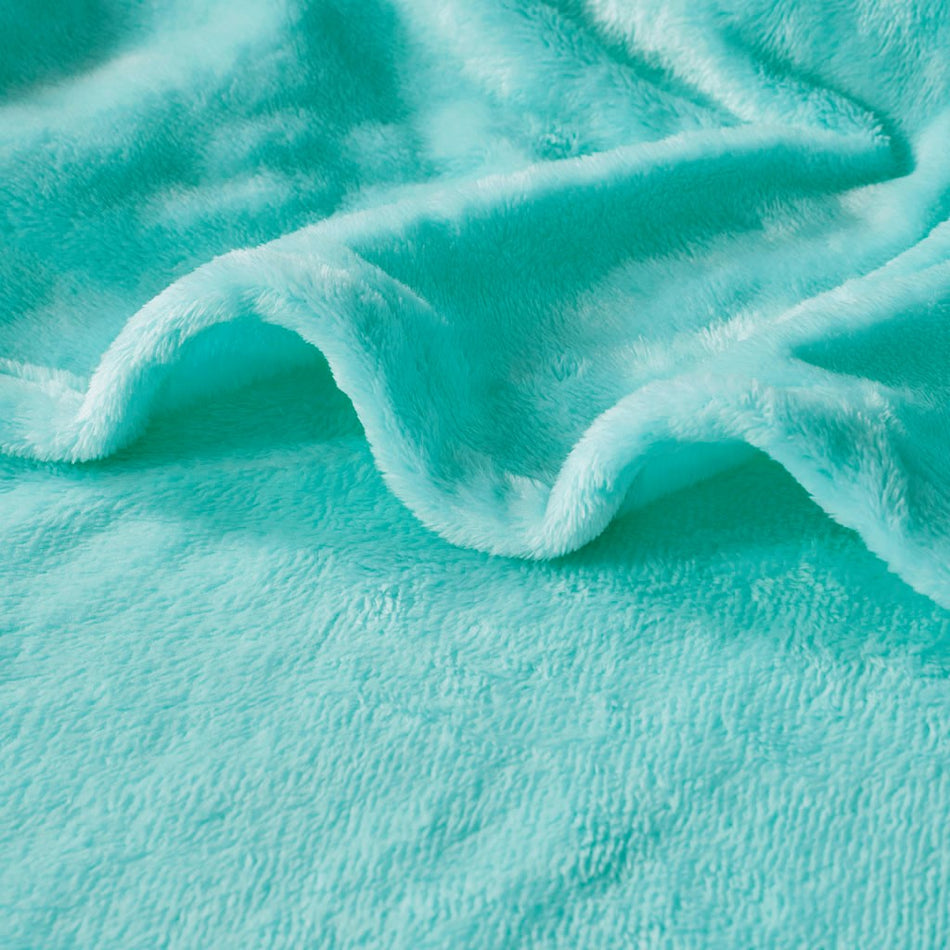 Microlight Plush Oversized Throw - Aqua - 60x70"