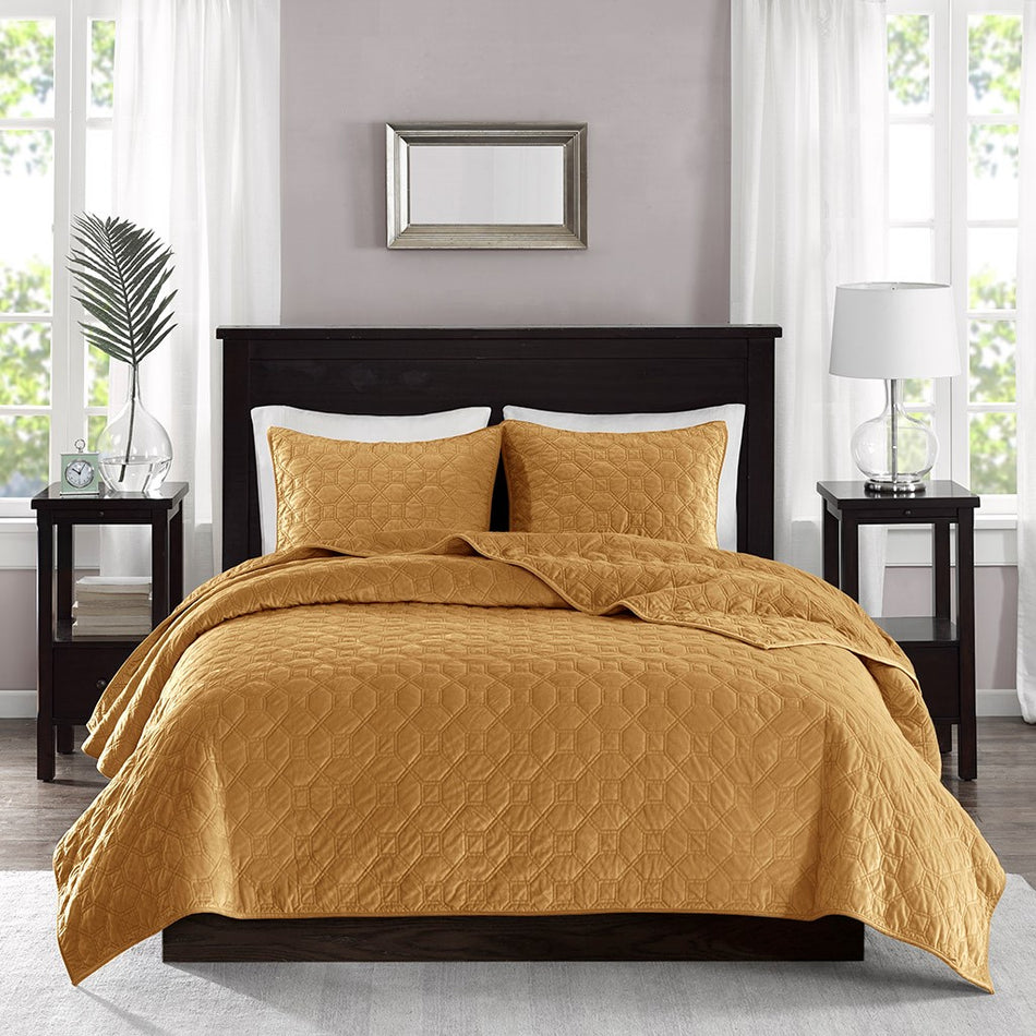 Harper 3 Piece Velvet Quilt Set - Mustard - Full Size / Queen Size