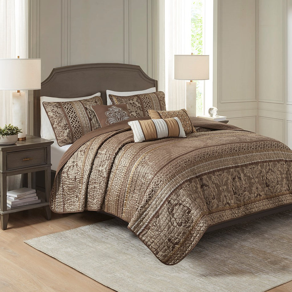 Bellagio 6 Piece Jacquard Quilt Set with Throw Pillows - Brown / Gold - Full Size / Queen Size