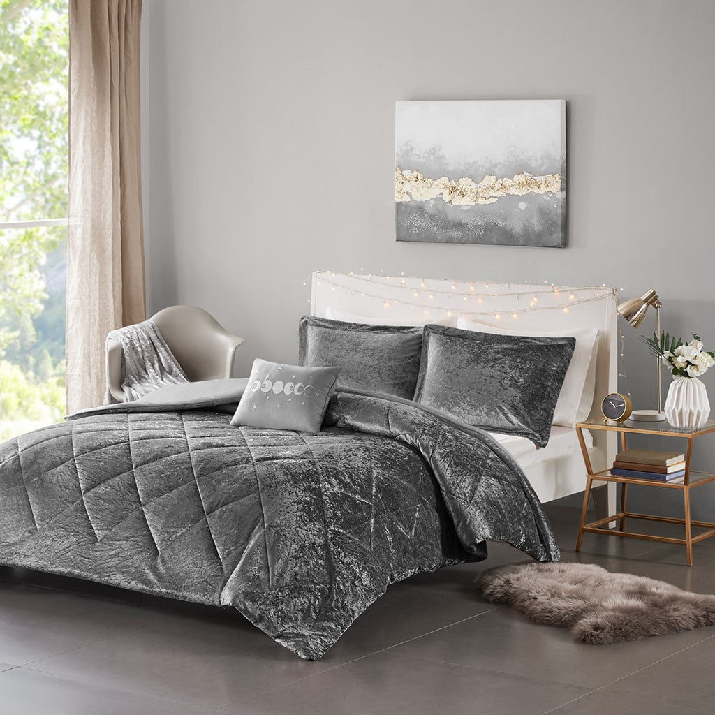 Intelligent Design Felicia Velvet Duvet Cover Set - Grey - Full Size / Queen Size