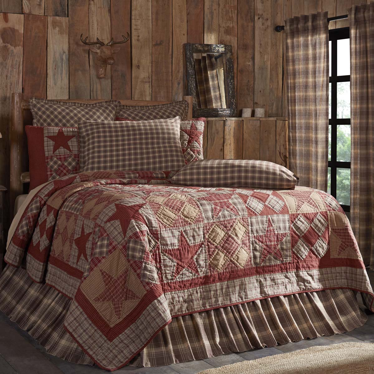 Oak & Asher Dawson Star Queen Quilt 94Wx94L By VHC Brands