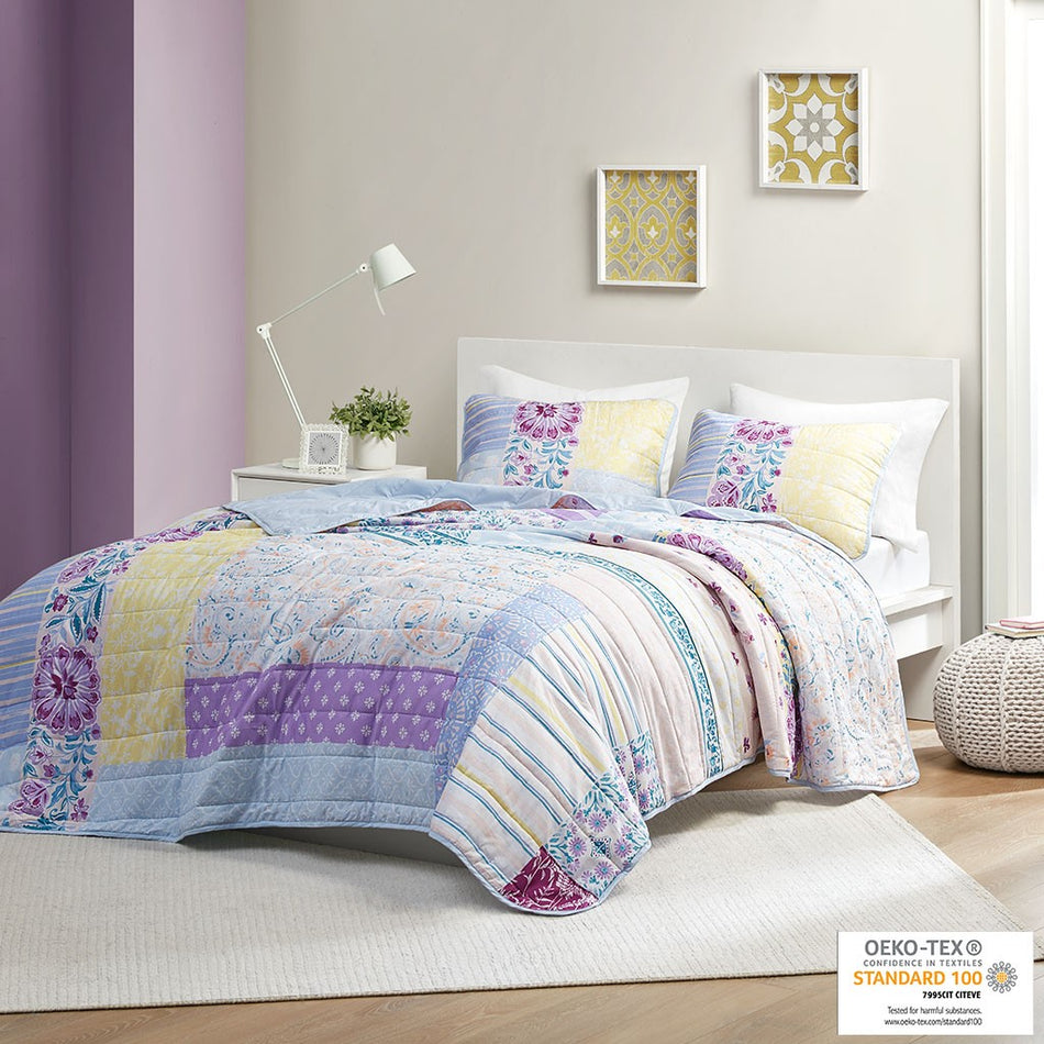 Intelligent Design Emmaline Patchwork Printed Cotton Reversible Coverlet Set - Blue / Purple - Twin Size / Twin XL Size