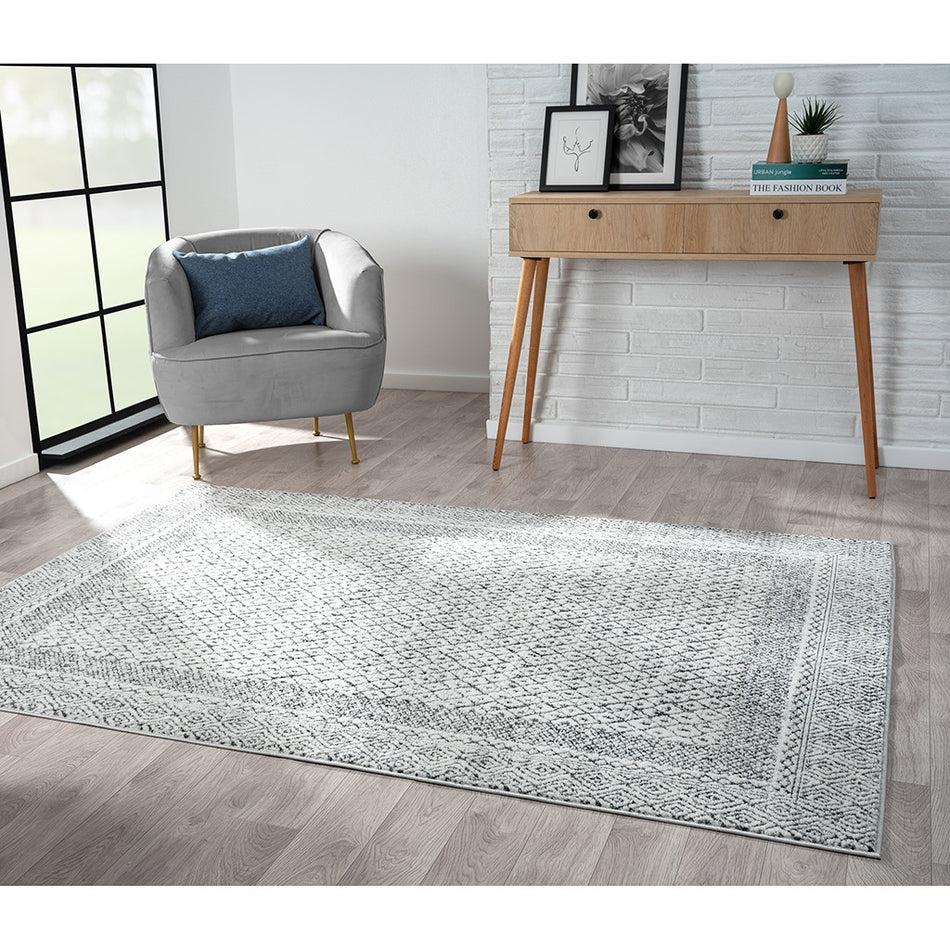 Madison Park Kenzie Moroccan Bordered Global Woven Area Rug - Grey / Cream - 5x7'