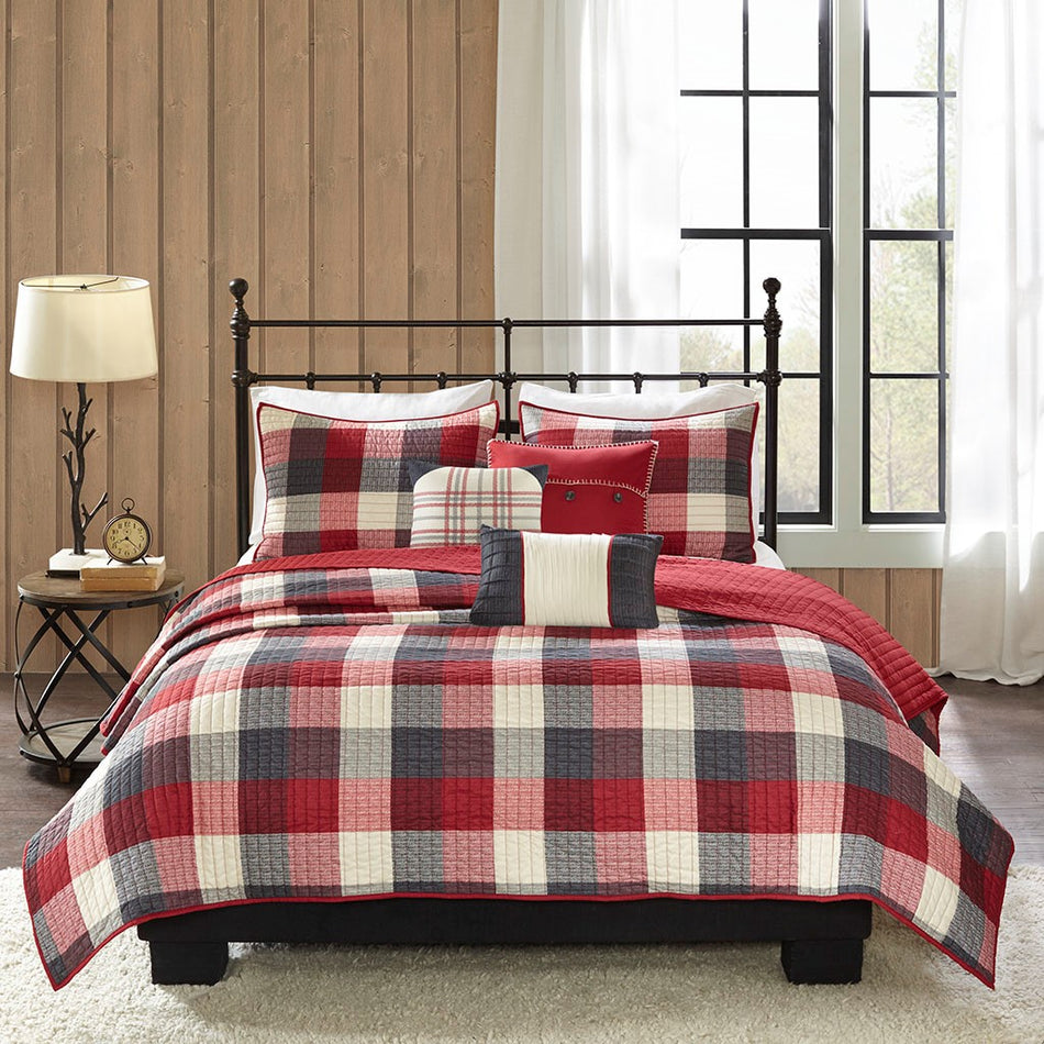 Ridge 6 Piece Printed Herringbone Quilt Set with Throw Pillows - Red - King Size / Cal King Size