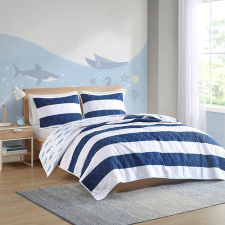 Urban Habitat Kids Sammie Cotton Cabana Stripe Reversible Quilt Set with Shark Reverse - Navy - Twin Size