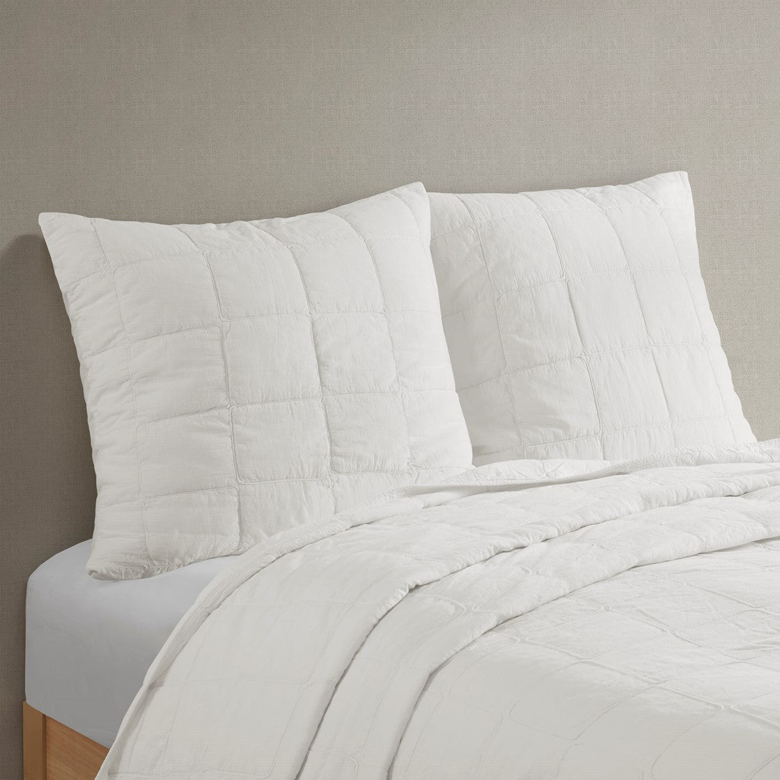 Croscill Casual Gema European Pillow Sham - Soft White  - 26x26" Shop Online & Save - expresshomedirectr.com