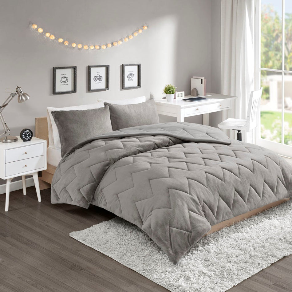 Intelligent Design Kai Solid Chevron Quilted Reversible Microfiber to Cozy Plush Comforter Set - Grey - King Size