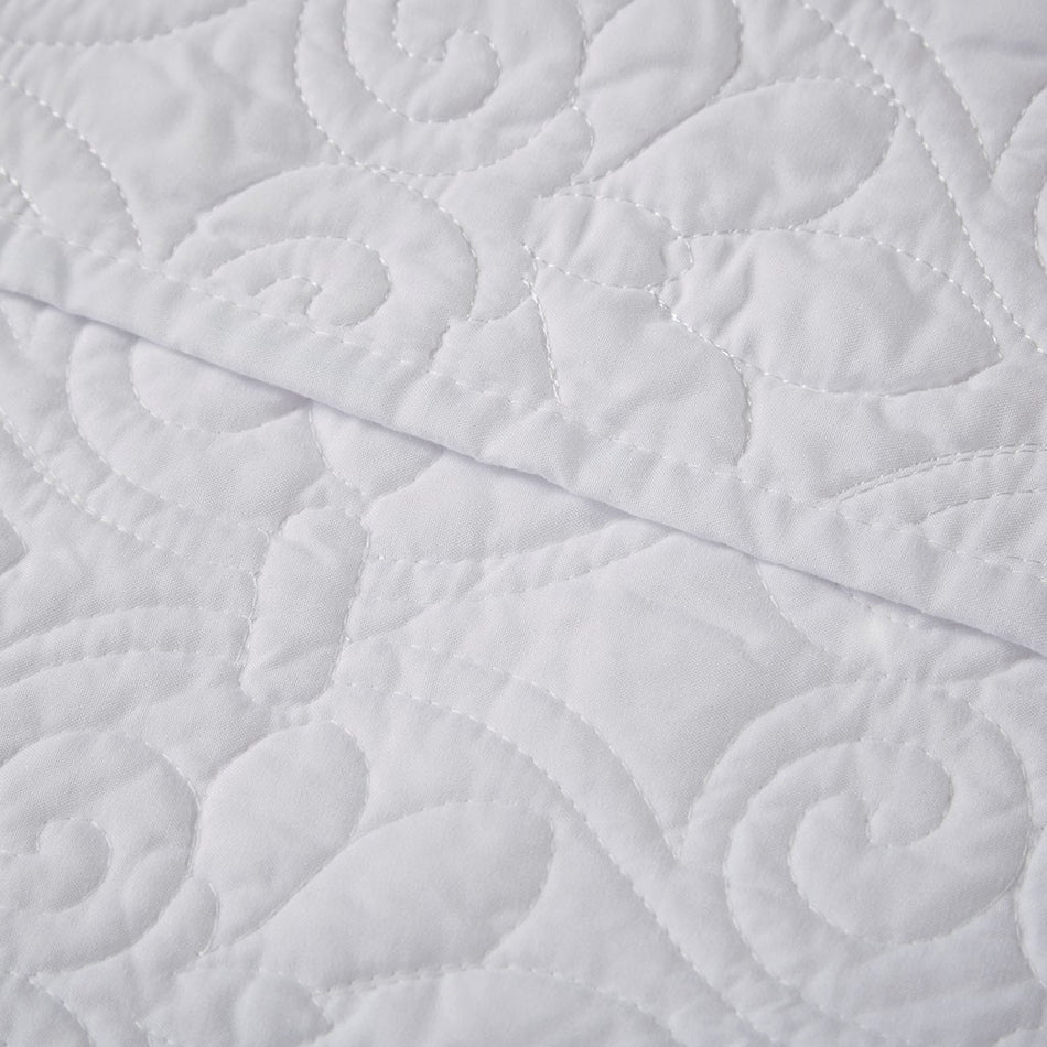 Quebec Oversized Quilted Throw - White - 60x70"