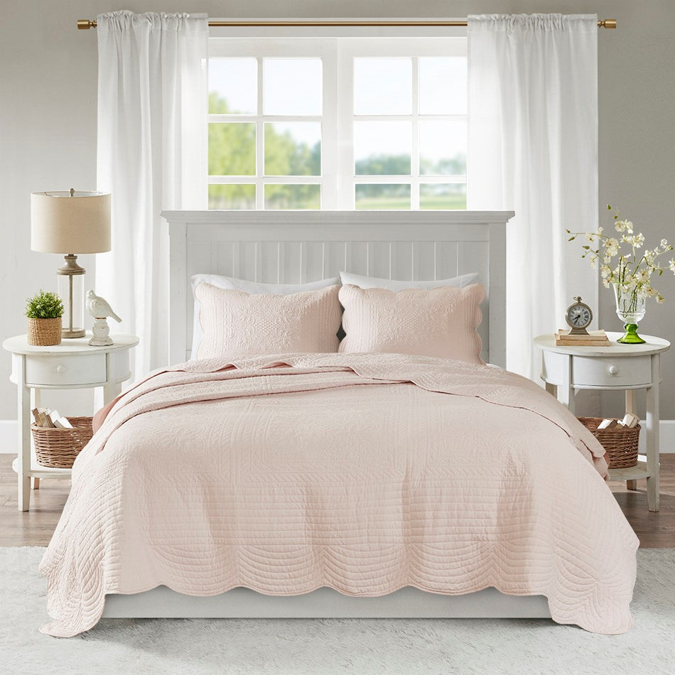 Tuscany 3 Piece Reversible Scalloped Edge Quilt Set - Blush - King Size / Cal King Size