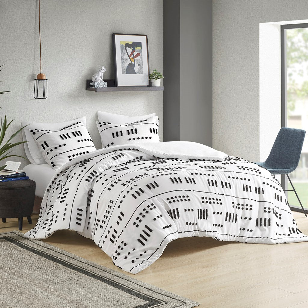 Intelligent Design Riku Clip Jacquard Duvet Cover Set - Black / White - Full Size / Queen Size