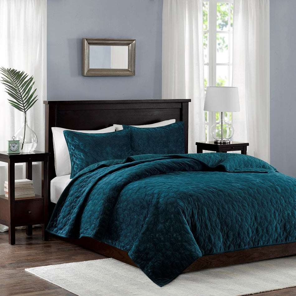 Madison Park Harper 3 Piece Velvet Quilt Set - Teal - King Size / Cal King Size