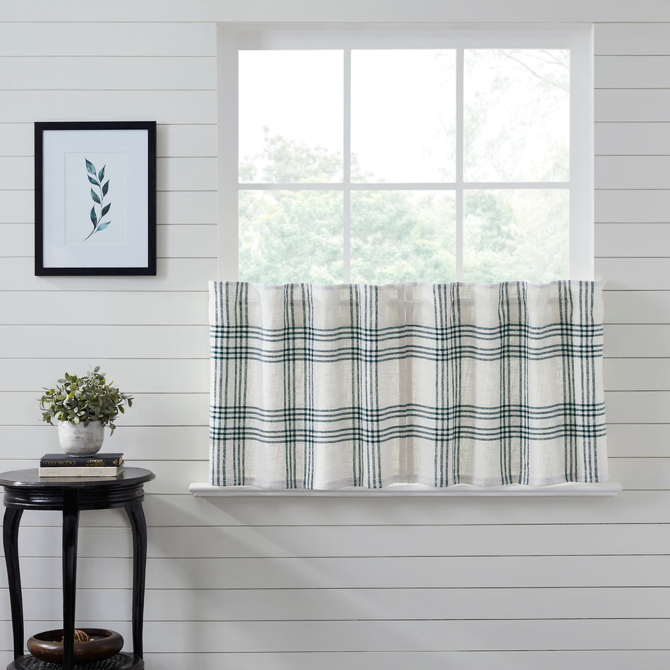 Pine Grove Plaid Tier Set of 2 L24xW36