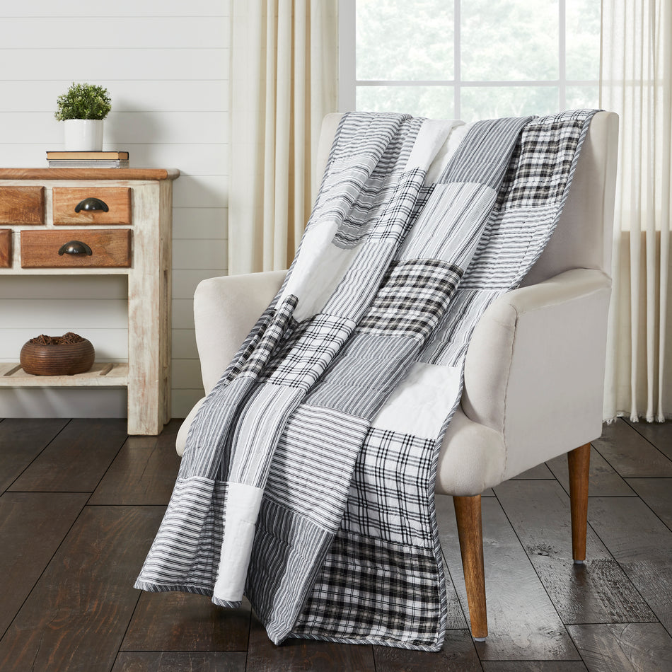 Sawyer Mill Black Block Throw 60x50