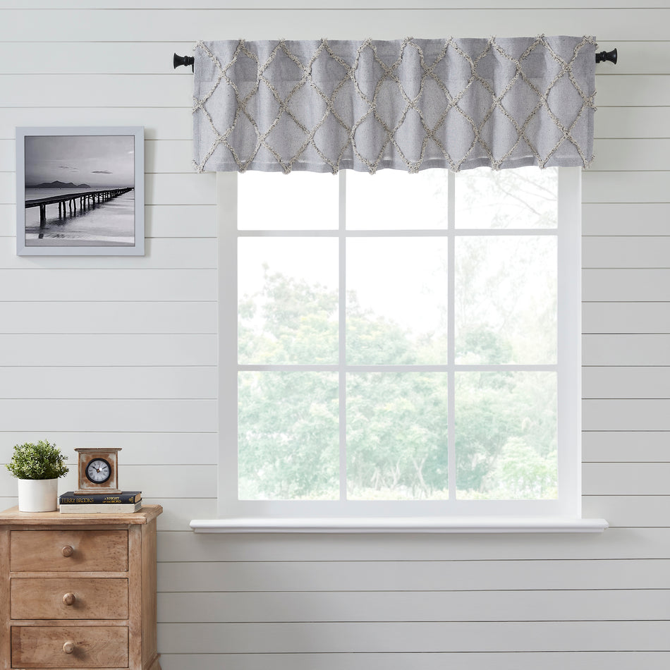 Frayed Lattice Creme & Black Valance 16x72