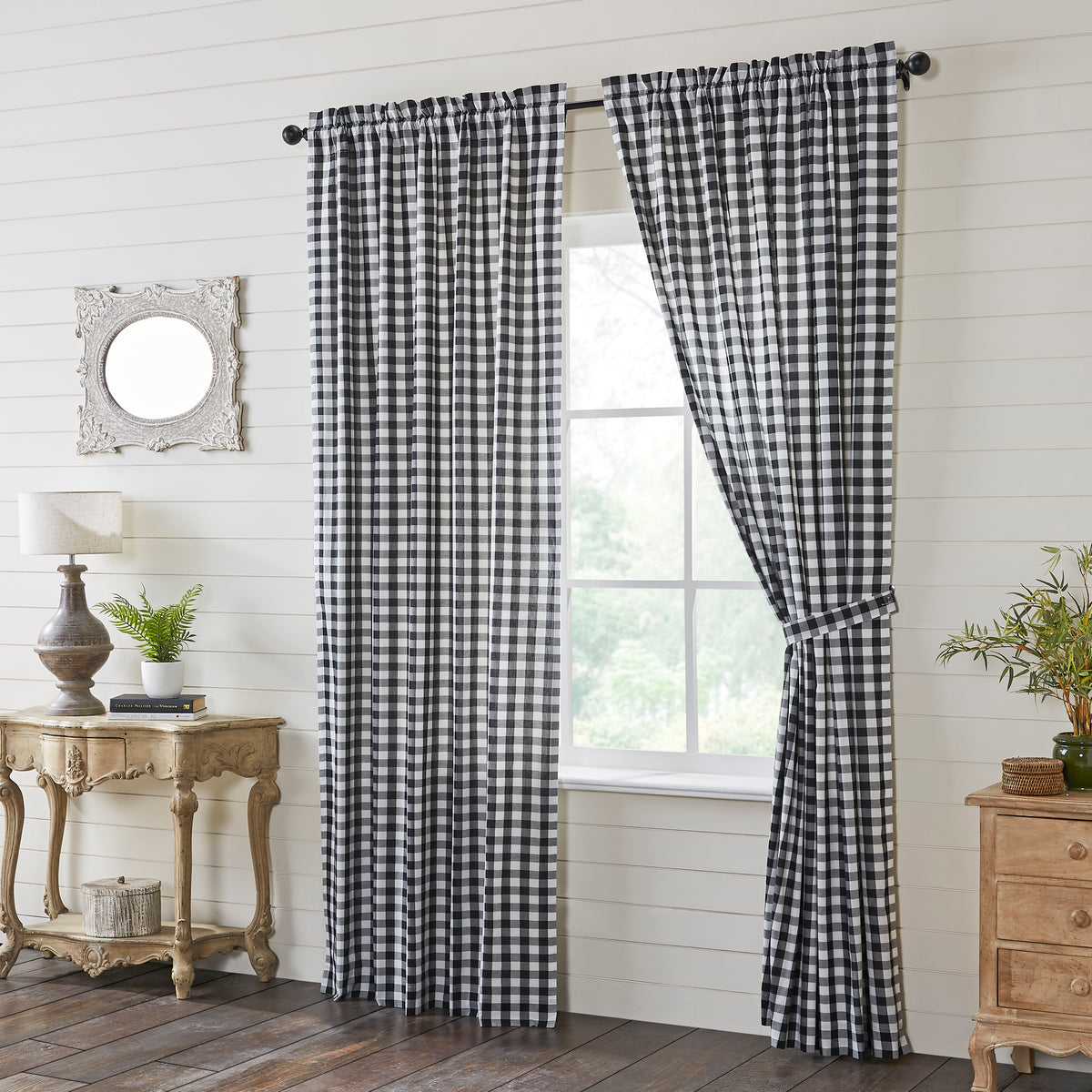 April & Olive Annie Buffalo Black Check Panel Set of 2 96x50 By VHC Brands