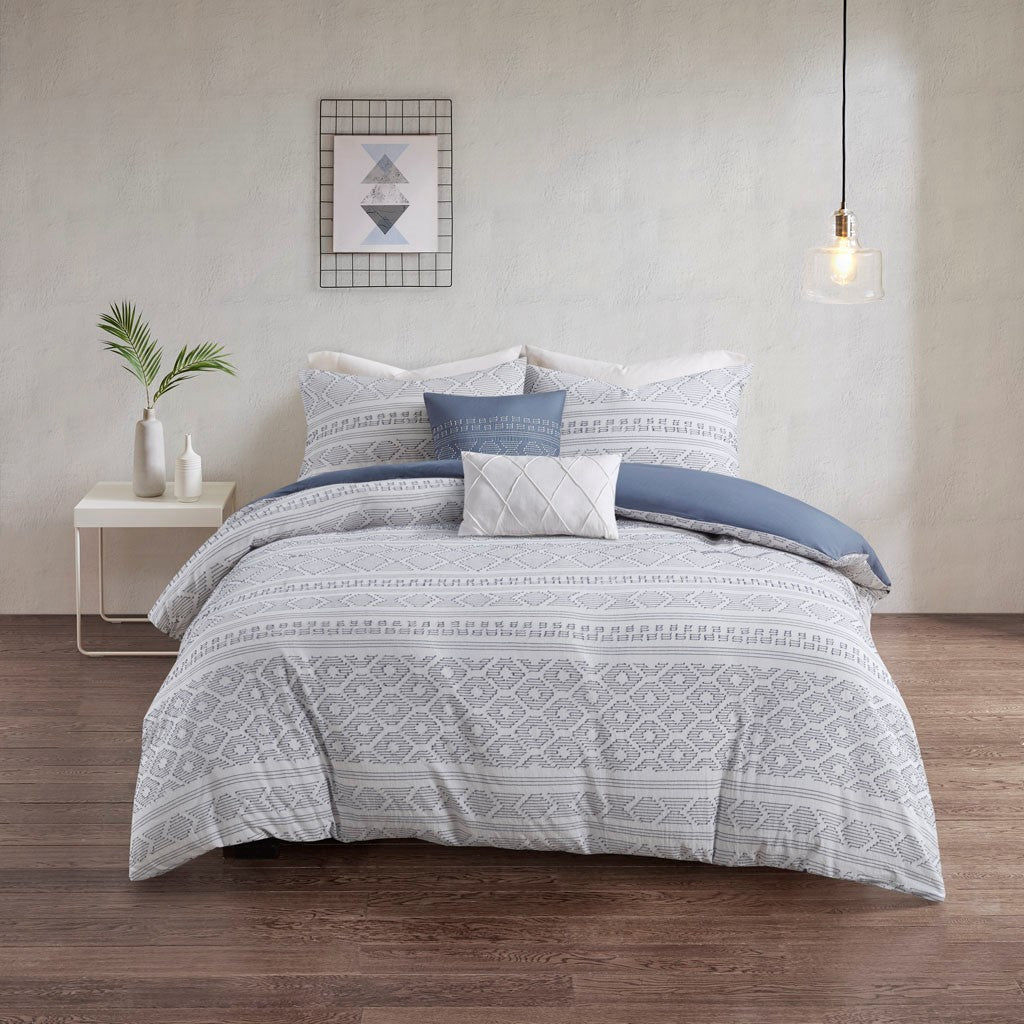 Urban Habitat Lizbeth 5 Piece Cotton Clip Jacquard Duvet Cover Set - White / Indigo  - Full Size / Queen Size Shop Online & Save - expresshomedirectr.com