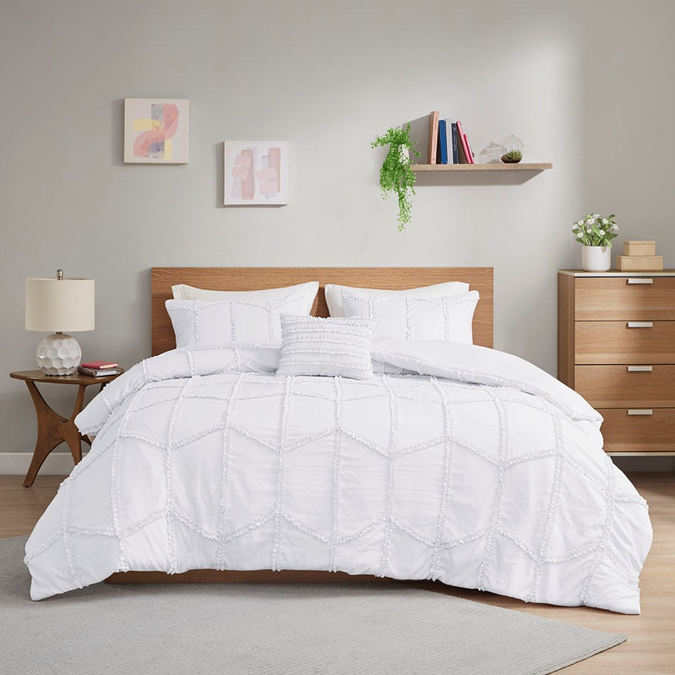 Intelligent Design  Jayla Ruffle Duvet Cover Set - White  - Full Size / Queen Size Shop Online & Save - expresshomedirectr.com