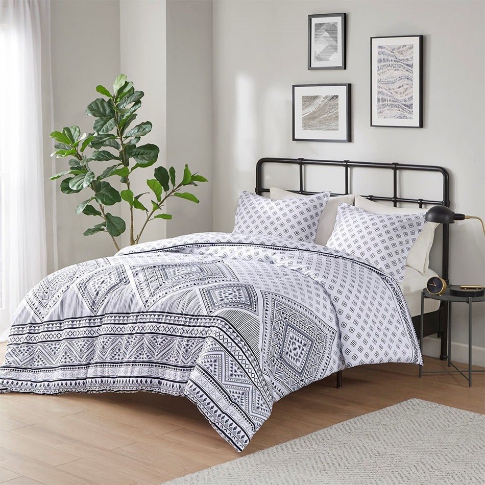 Camila Reversible Duvet Cover Set - Black / White - Full Size / Queen Size