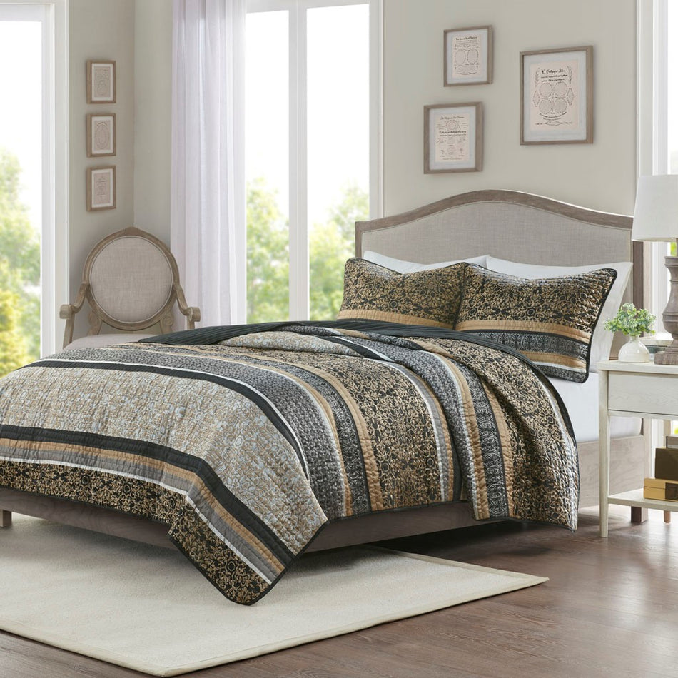 Paige 3 Piece Jacquard Quilt Set - Black / Gold - Full Size / Queen Size