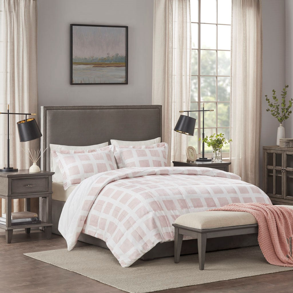 Madison Park Mae Plush Comforter Set - Blush - King Size