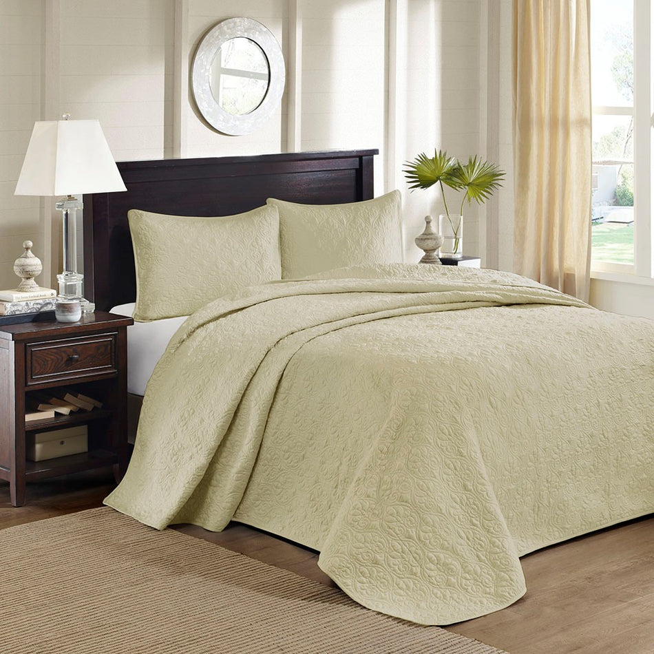 Madison Park Quebec Reversible Bedspread Set - Yellow - King Size