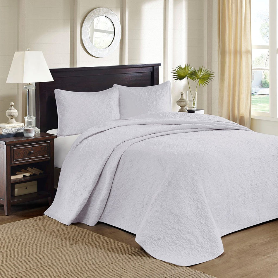 Madison Park Quebec Reversible Bedspread Set - White - King Size