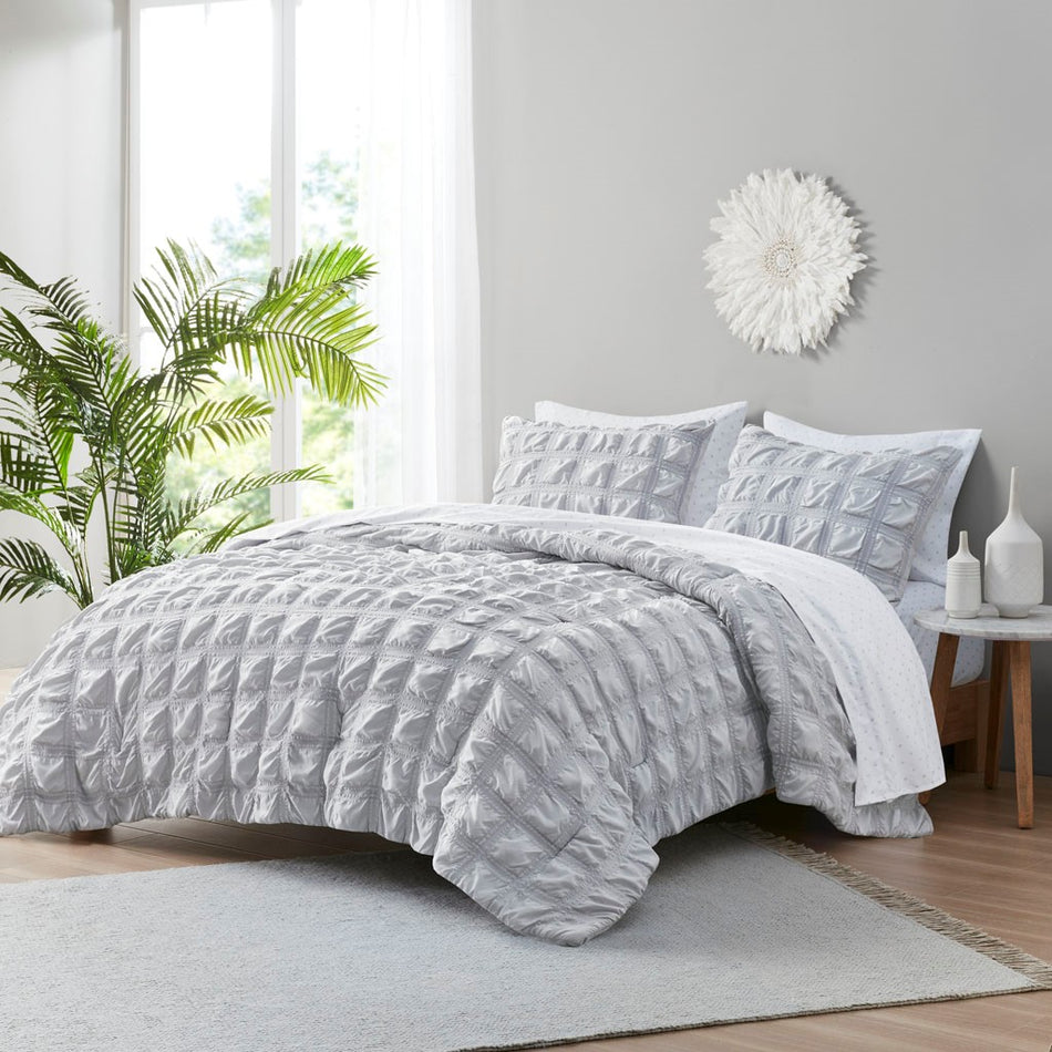 Clean Spaces Denver Seersucker Comforter Set with Bed Sheets - Gray - Cal King Size