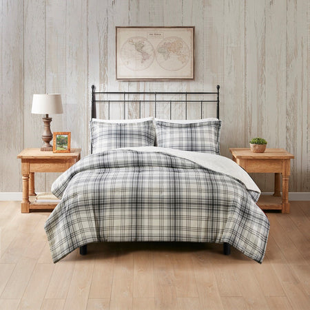 Woolrich Bernston Faux Wool to Faux Fur Down Alternative Comforter Set - Gray Plaid - King Size / Cal King Size