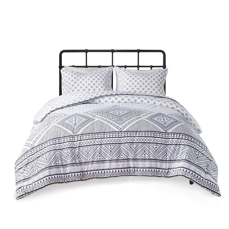 Camila Reversible Comforter Set - Black / White - Full Size / Queen Size